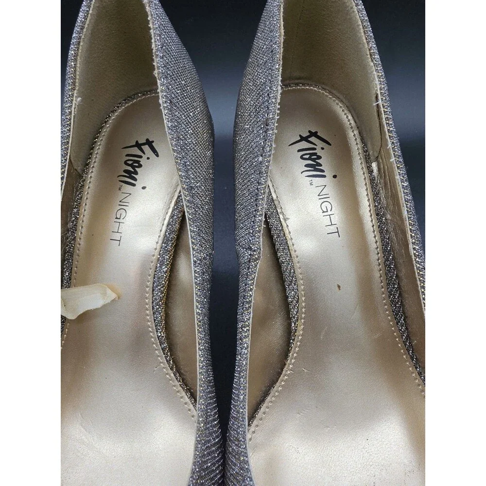 FIONI NIGHT Gold Shimmer Pumps Fabric Upper Man Made Metallic Sparkle Heels Sz 6
